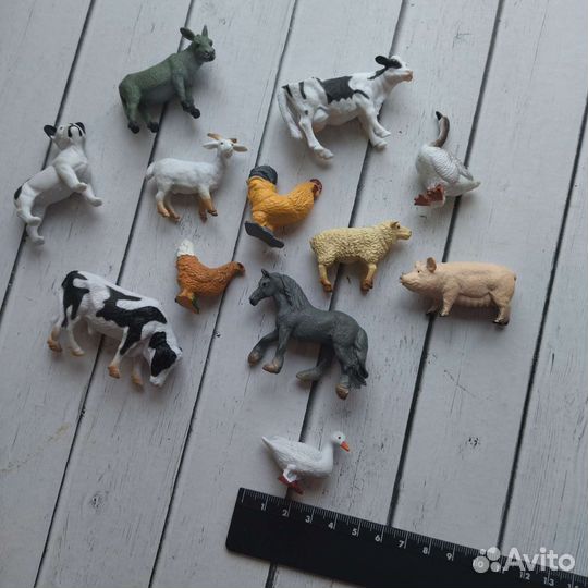 Игрушки фигуры домашних животных