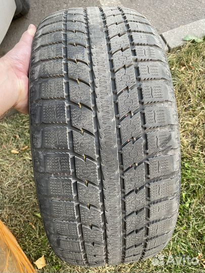 Toyo Observe GSi-5 215/50 R17