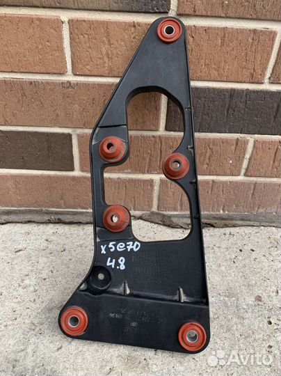 Крепление динамик драйв насос бмв х5 е70