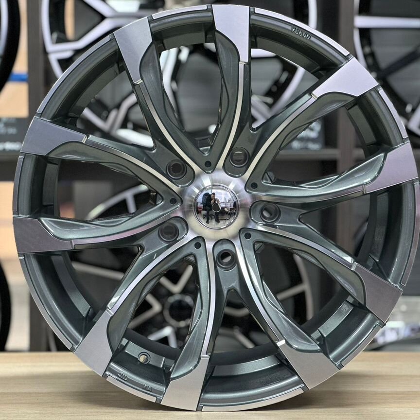 Литые диски Wald Jarret 10×R20 5×150