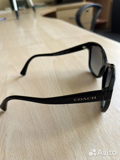 Солнцезащитные очки coach