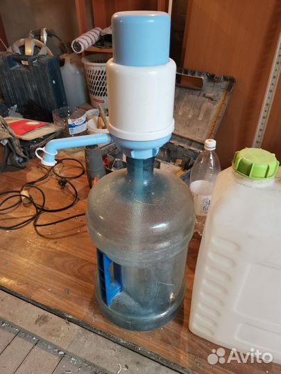 Помпа, канистры