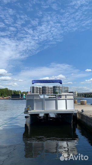 Катер понтонный