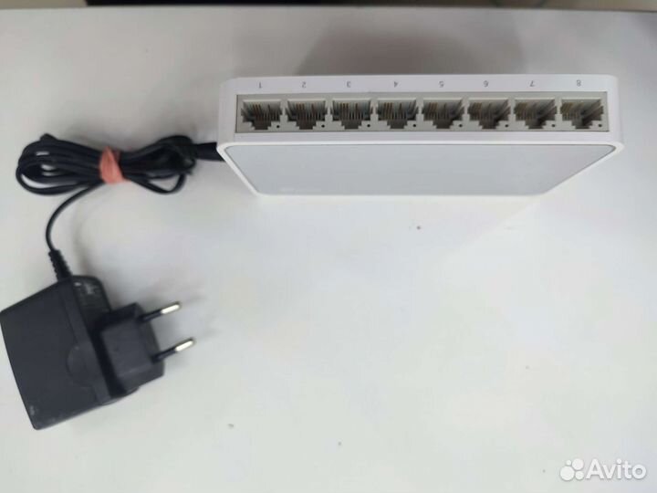 Коммутатор TP-link TL-SF1008D
