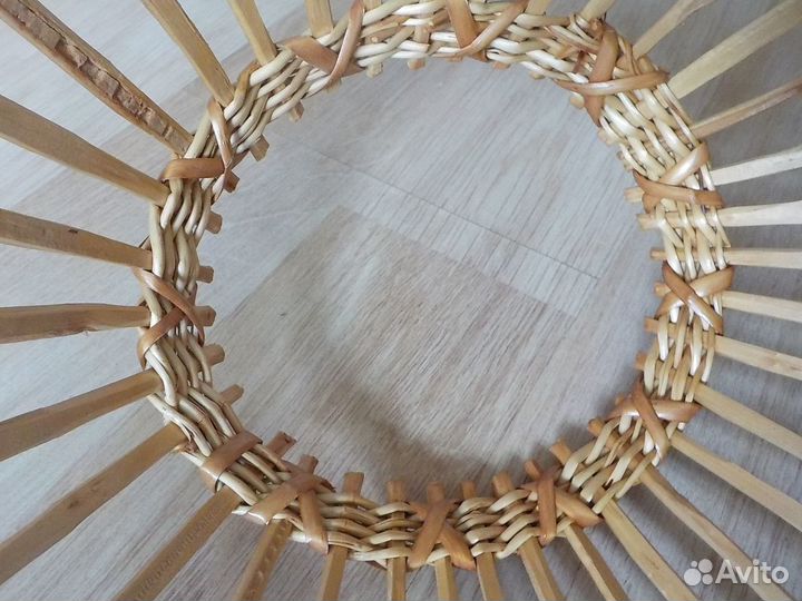 Старые плетеные предметы абажур корзины лоза