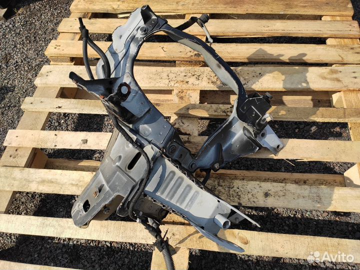 Панель фары правая Очки на Opel Zafira B