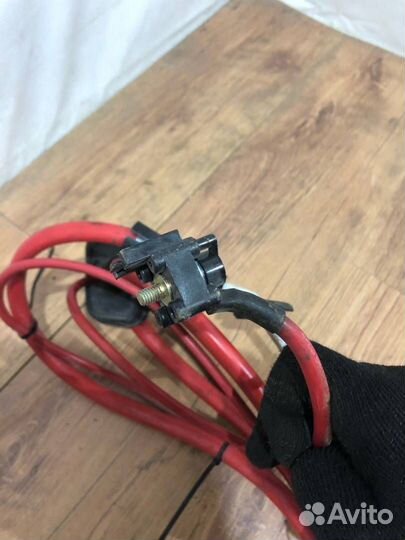 Плюсовой провод аккумулятора BMW 7 E38 рест