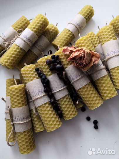 Натуральные свечи из воска с травами и эфирными ма