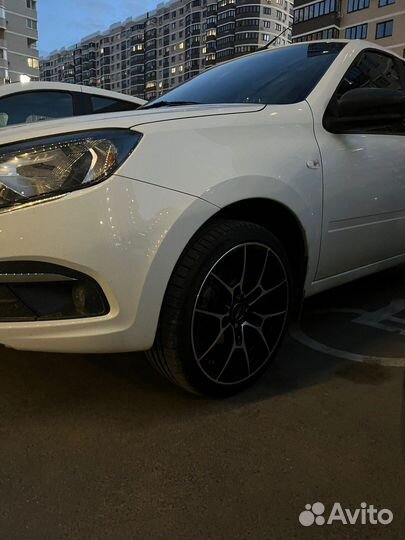 LADA Granta 1.6 AMT, 2021, 60 000 км