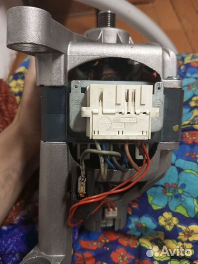 Двигататель стиральной машины