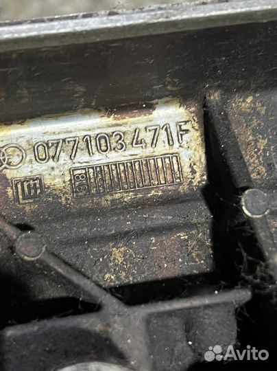 Клапанная крышка VAG 077103471F