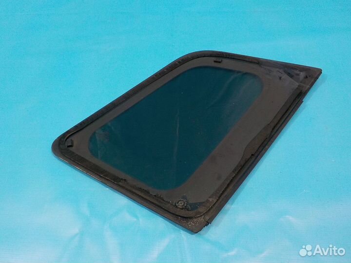 Стекло заднее левое (форточка) Ford Fusion 2002-20