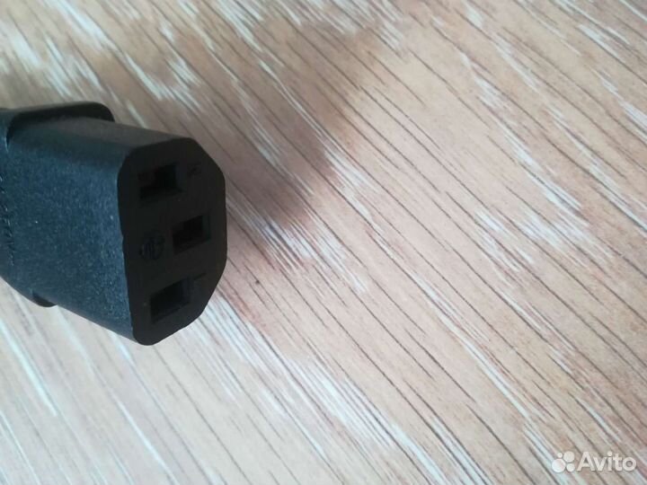Кабель питания для компьютера. Новый