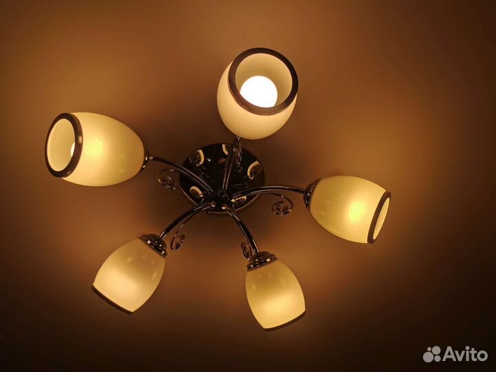 Люстра потолочная бу
