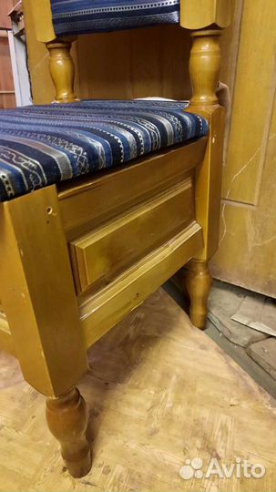 Стулья из массива дерева