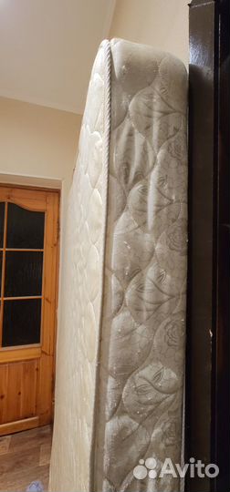 Матрас 140х200, высокий, б/у