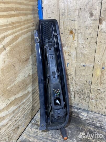 Фонарь задний левый Ford Fiesta 5 Арт. 110928