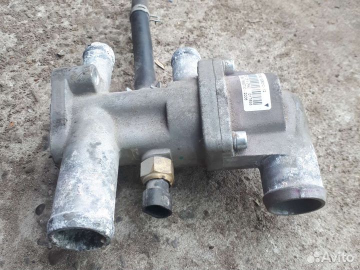 Корпус термостата лада приора