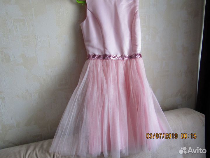 Нарядное платье