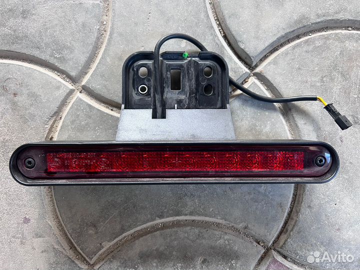 Фонарь задний Стоп сигнал Mercedes W463