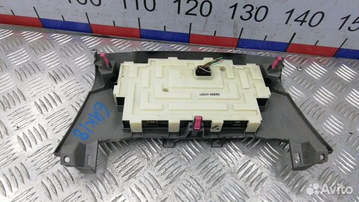 Блок управления климатической установкой Toyota RA