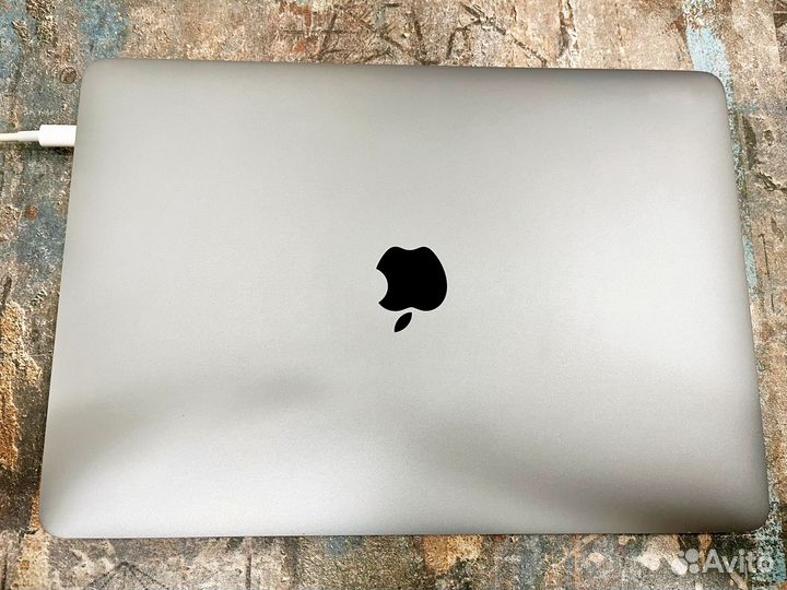 Ноутбук Apple MakBook Pro 13 2017