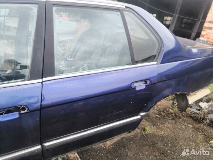 Дверь задняя левая бмв Е32 BMW e32