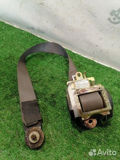 Ремень безопасности передний левый Mazda 323 6
