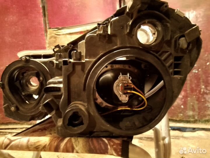 Фара mercedes w211