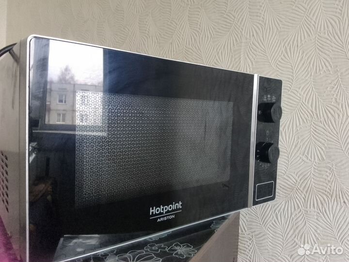Микроволновая печь hotpoint