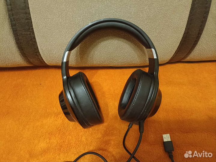 Наушники edifier hecate G2 бу с USB разъëмом