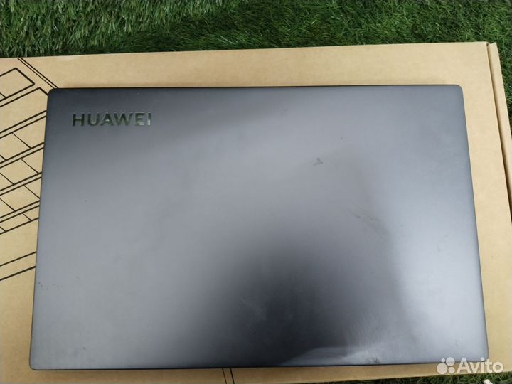 Ноутбук huawei matebook B3-250