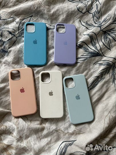 Чехлы iPhone 12