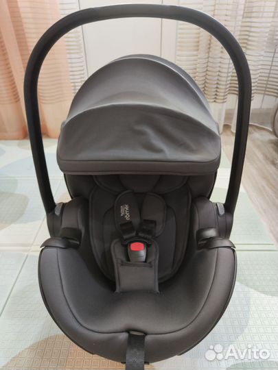 Автолюлька Britax Roemer Baby-Safe 5Z2