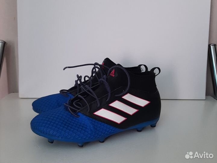 Футбольные бутсы adidas 36.5 р