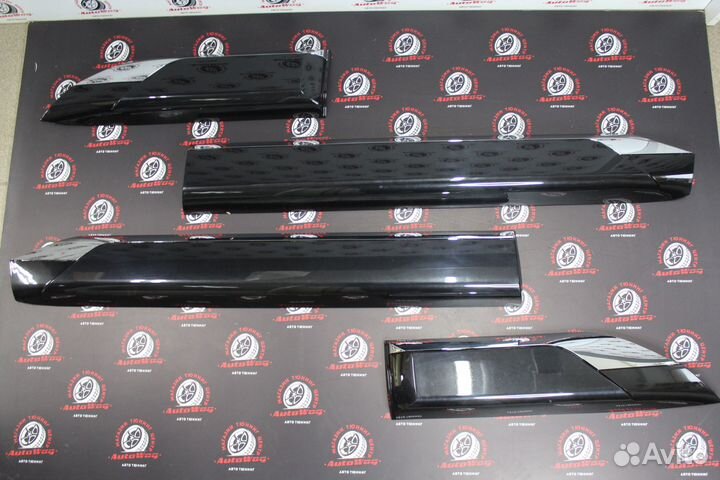 Молдинги дверей Land Cruiser 300 чёрные