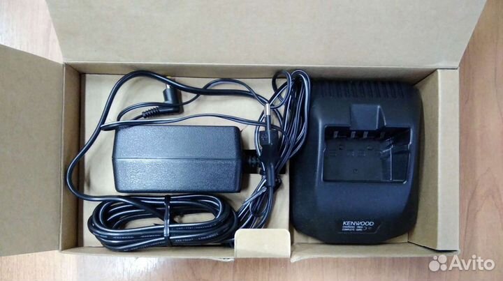Зарядное устройство для рации Kenwood