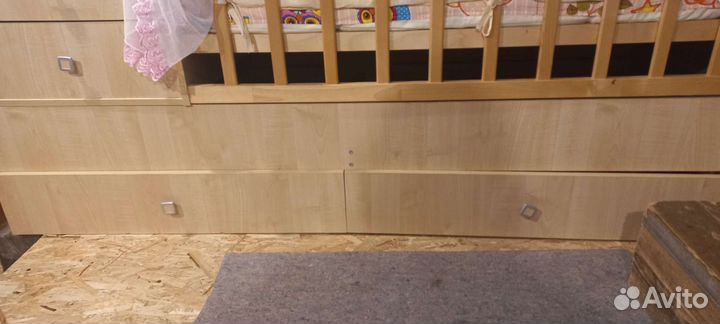 Детская кроватка