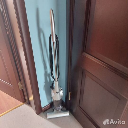 Ручной пылесос вертикальный