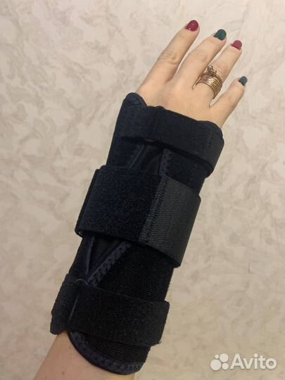 Ортез на лучезапястный сустав
