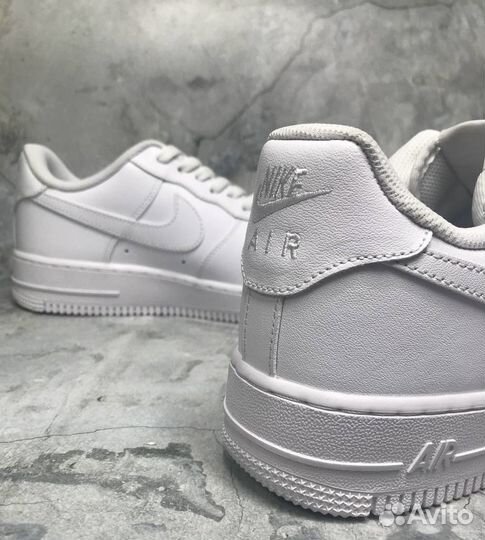 Nike air force 1 low white