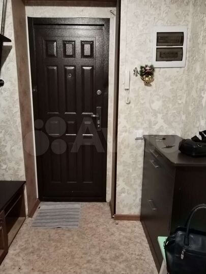 2-к. квартира, 42 м², 3/3 эт.