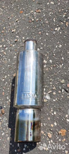 Продаю прямоточный глушитель HKS