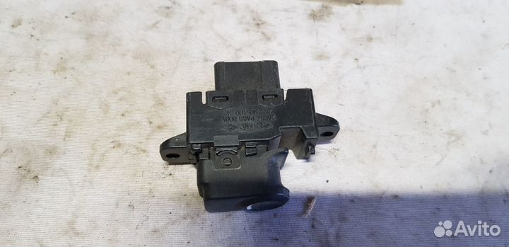 Hyundai Solaris Кнопка стеклоподъемника