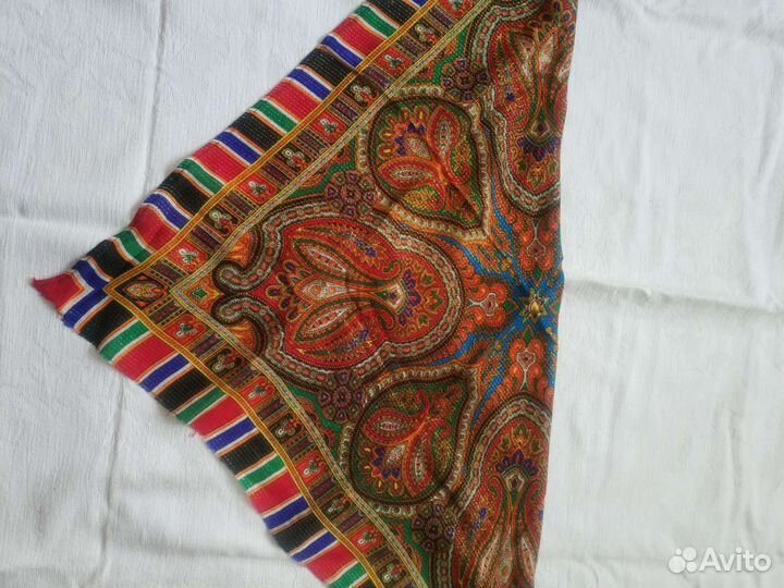 Платок с люрексом, платочки ше