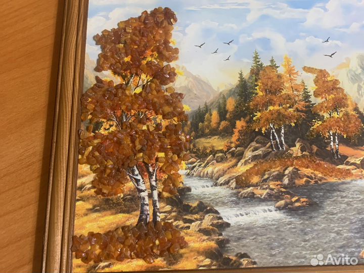 Картина с янтарем