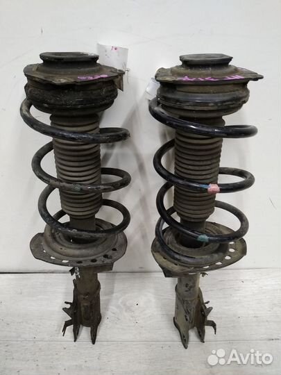 Амортизатор на Nissan X-trail T 31