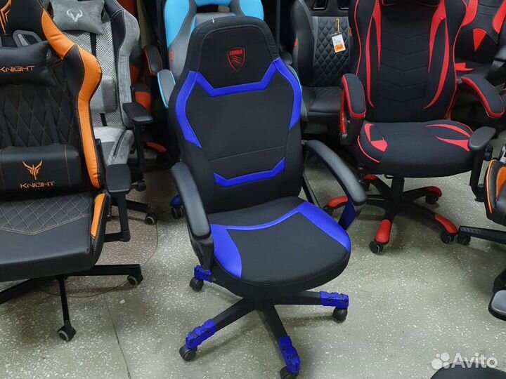 Игровое компьютерное кресло