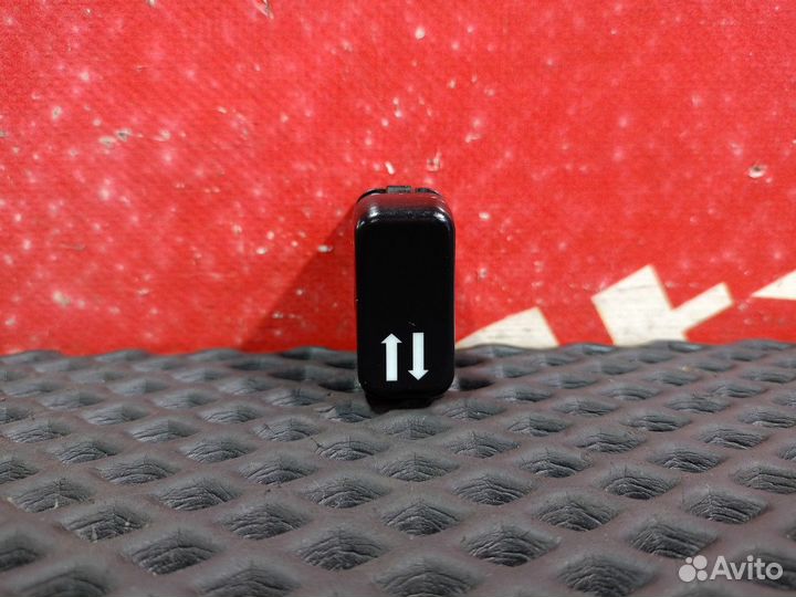 Кнопка массы Mercedes-Benz Axor, камаз 5490