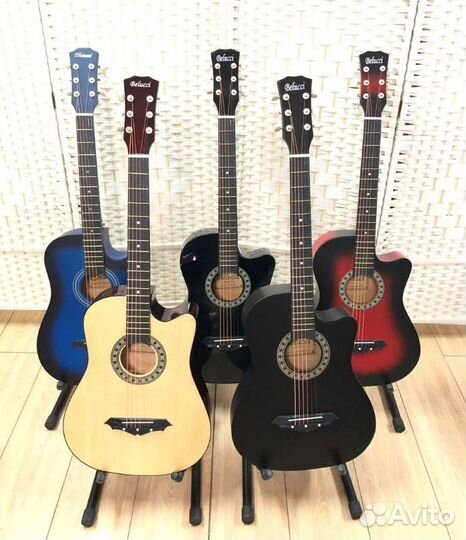 Акустическая гитара